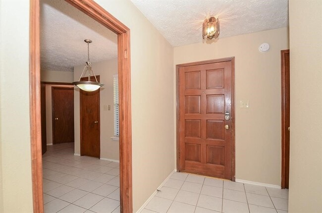 Building Photo - 1319 Silver Morning Dr