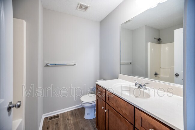 Building Photo - 207 Adderman Dr