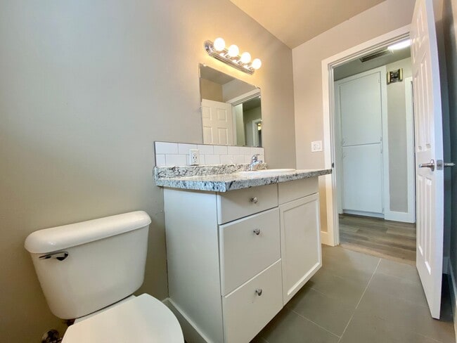 Building Photo - Renovated Home Surrounded By Scenic Orchard Bliss