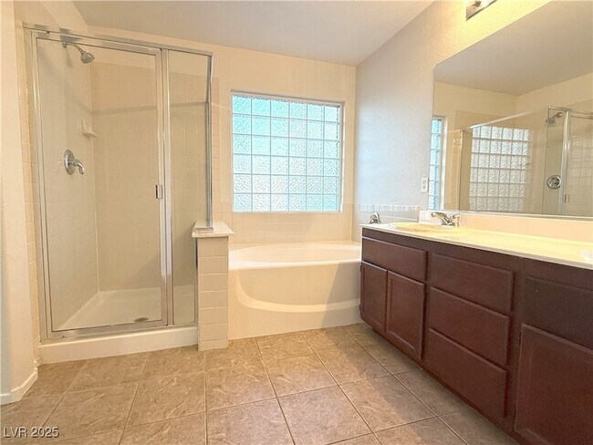 Building Photo - 1026 Appaloosa Hills Ave