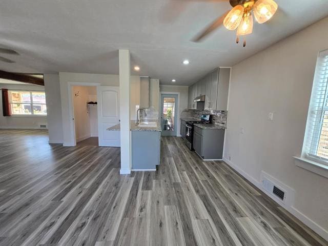 Building Photo - 4017 Sweetbriar Dr