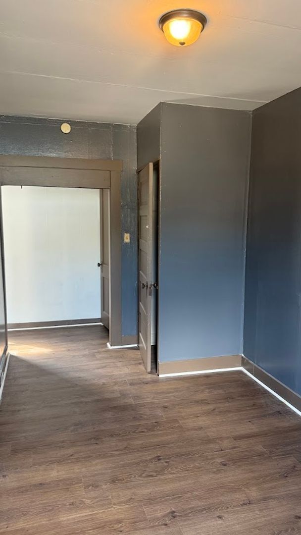 Building Photo - 608 N Croton Ave
