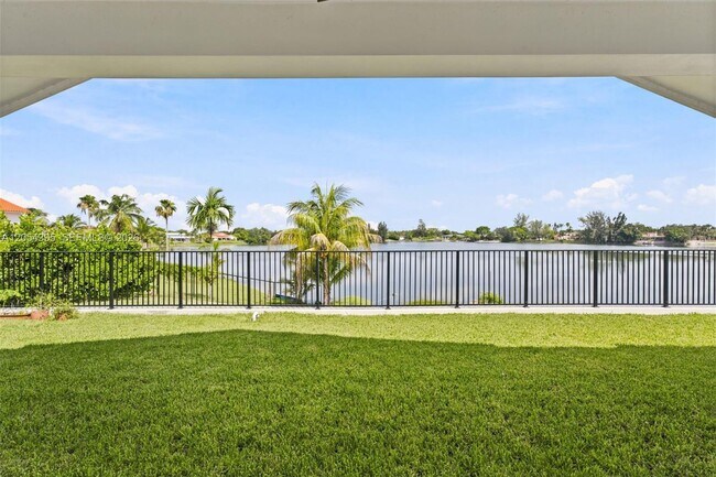 Building Photo - 4732 SW 87th Ct