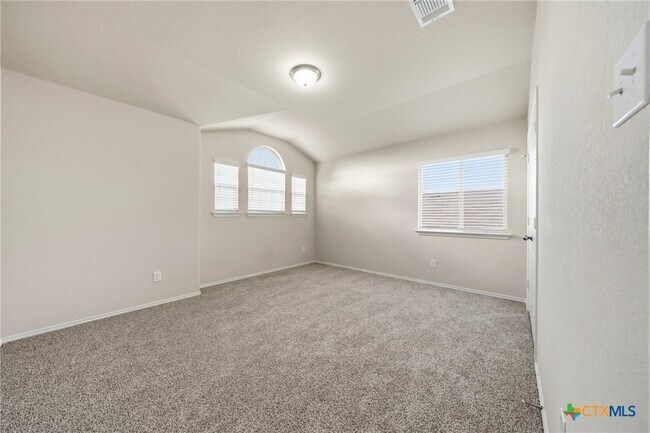 Building Photo - 1320 Kiskadee Branch Dr