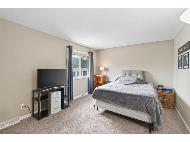 Building Photo - 459 Mailand Ct