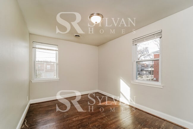 Building Photo - 8504 Willow Oak Rd