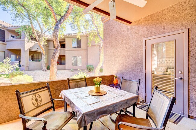 Building Photo - Furnished Retreat in Scottsdale