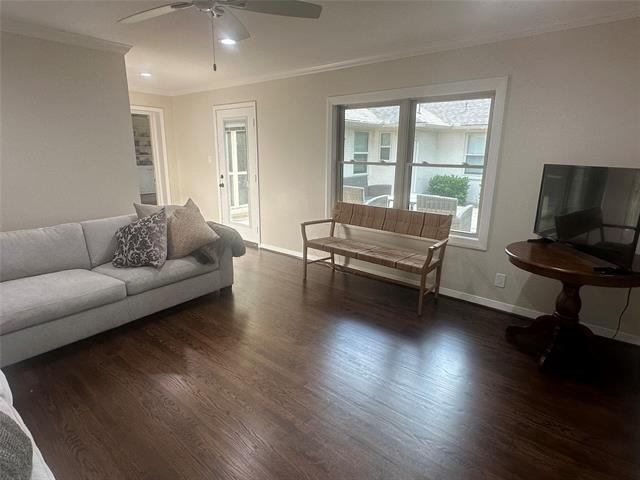 Building Photo - 6908 Lavendale Ave