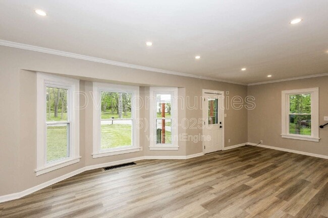 Building Photo - 29396 Detroit Rd