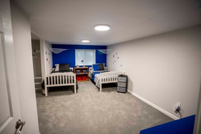 Room #3 - with two twin beds - 731 Garnet Ave