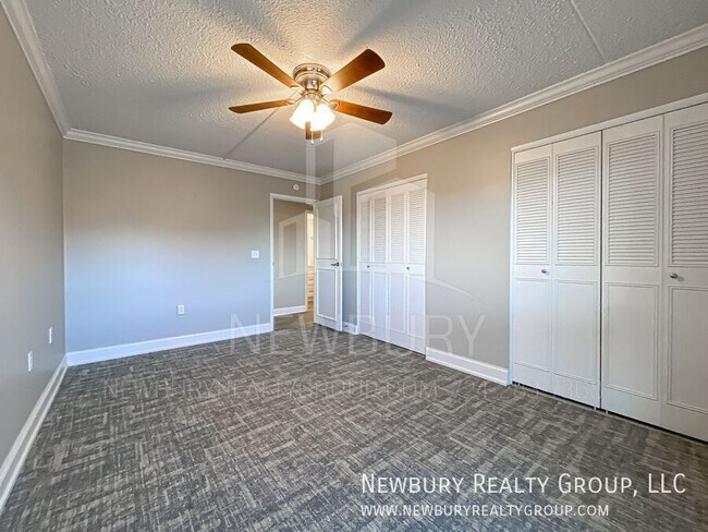 Building Photo - 530 N Main St