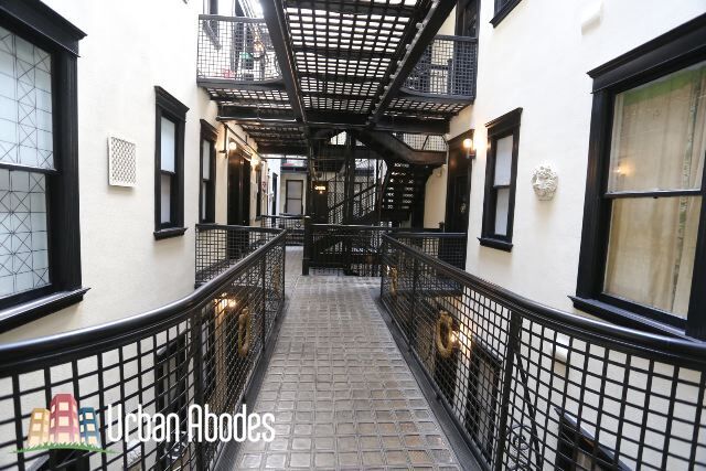 Building Photo - 2800 N Pine Grove Ave