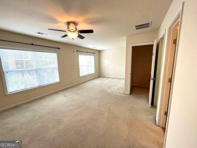 Building Photo - 1751 Highlands View Dr