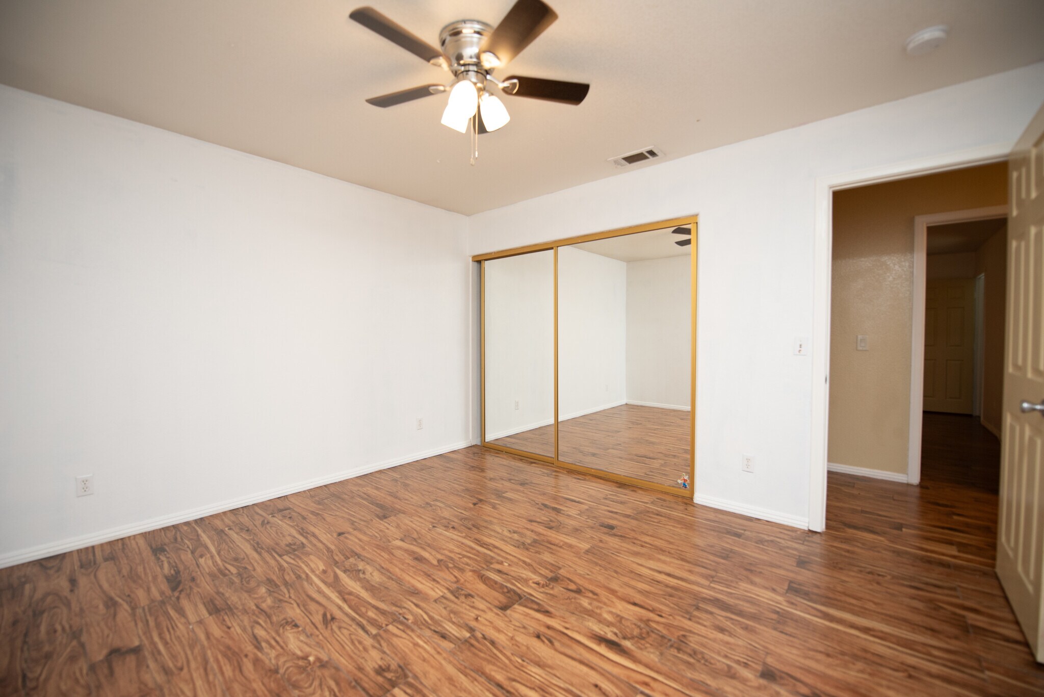 Building Photo - 21667 Laguna Rd