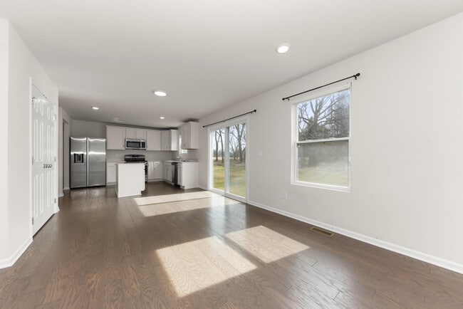 Building Photo - 616 Countryside Dr