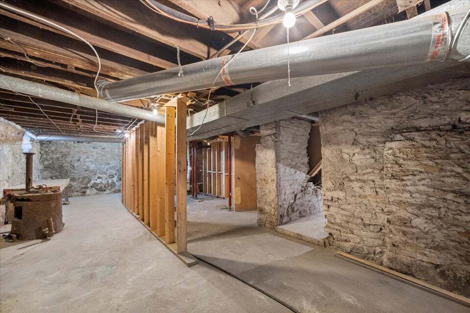 Building Photo - 138 Carroll St