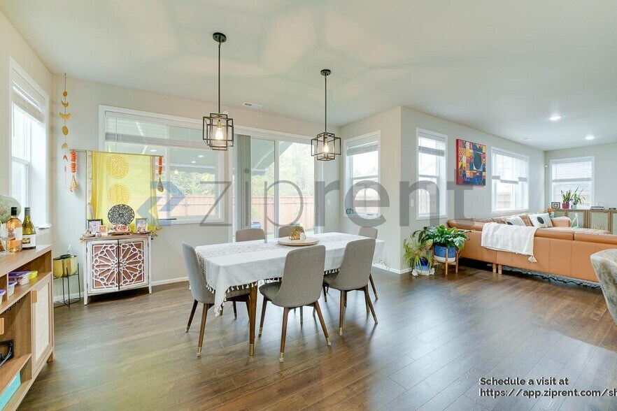 Building Photo - 19033 129th St E