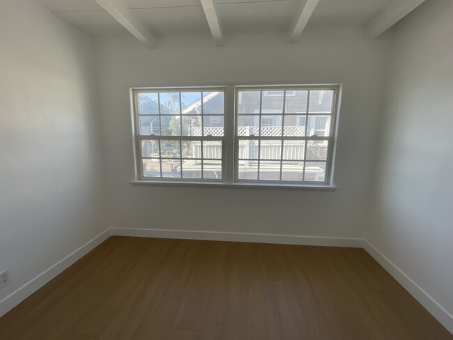 open bean ceilings - 6744 Whittier Ave