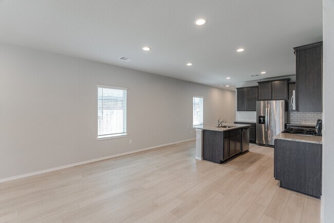 Building Photo - 9327 Colonial Bent Pl