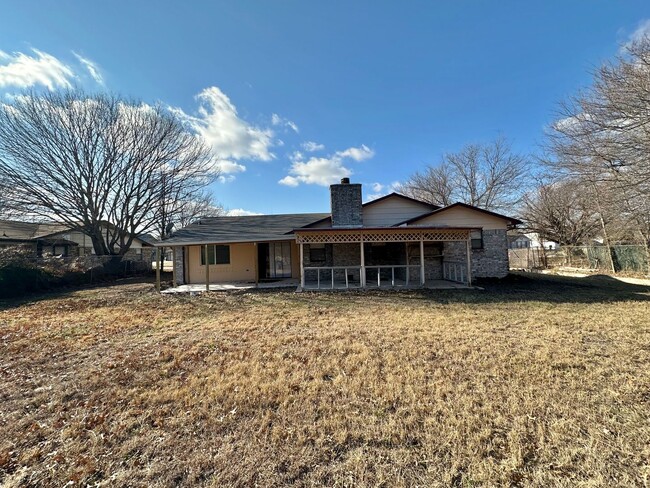 Building Photo - Update 4 bedroom 2 bath in Killeen TX