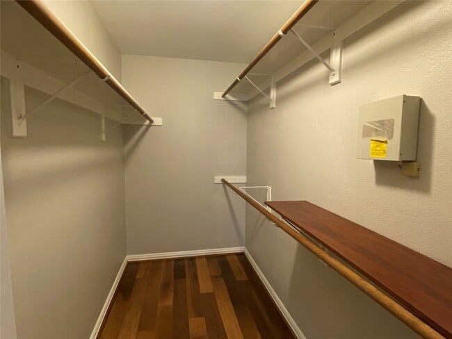 Building Photo - 1544 Commerce Dr