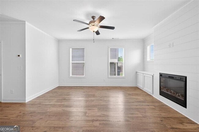 Building Photo - 5524 Garens Way