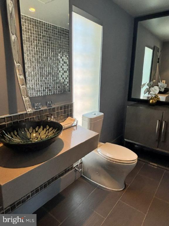 Building Photo - 2424 18th St NW