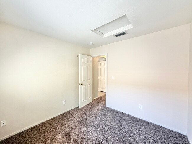 Building Photo - Bright and inviting 3-bedroom, 2-bathroom home!