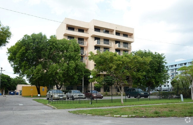 Primary Photo - Robert Sharp Towers Two