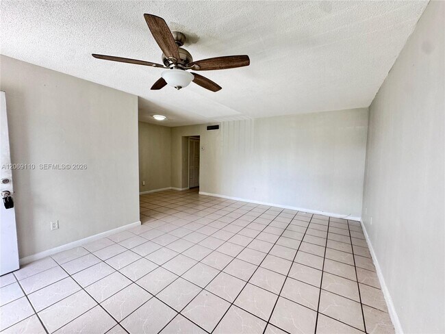 Building Photo - 3265 Griffin Rd