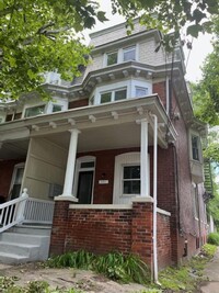 Building Photo - 551 Radnor St