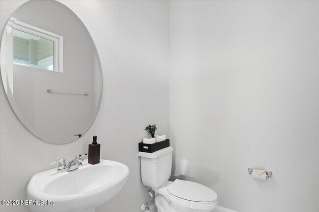 Building Photo - 492 Rum Runner Wy