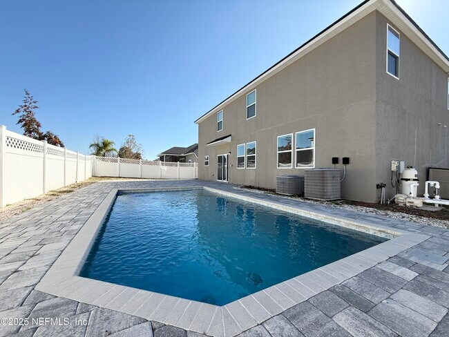 Building Photo - 4105 Halifax Ln