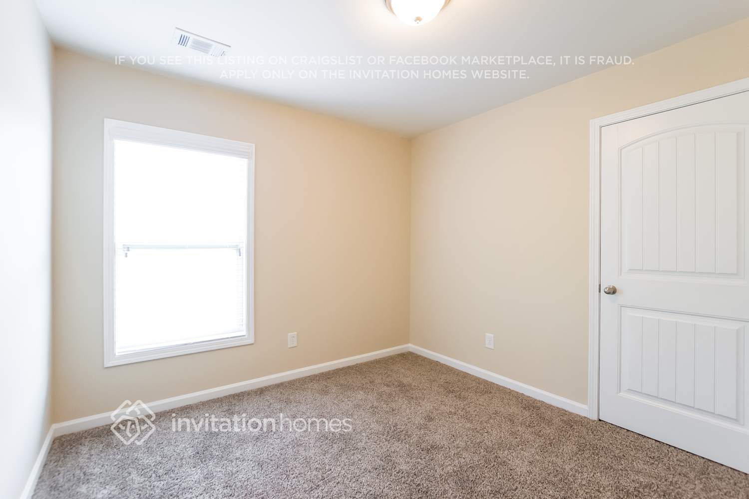 Building Photo - 642 Ivy Chase Loop