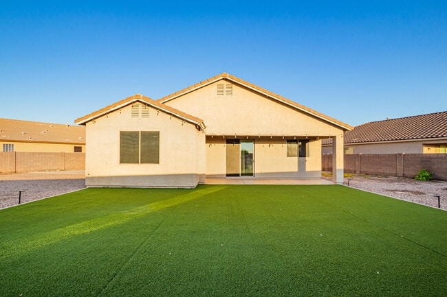 Building Photo - 35376 N Murray Grey Dr