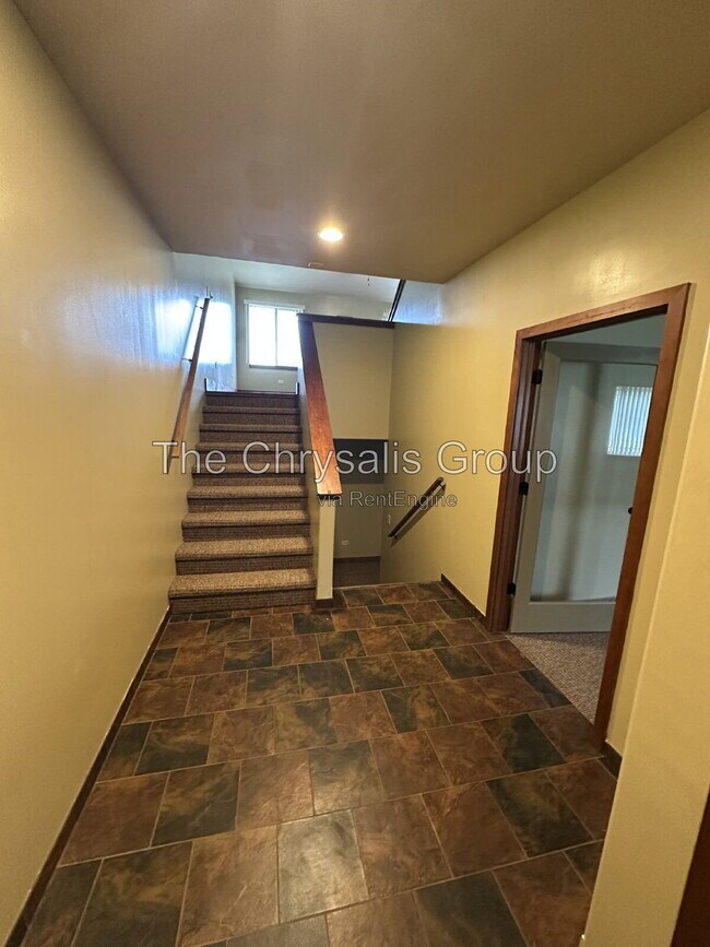 Building Photo - 777 N 3029th Rd
