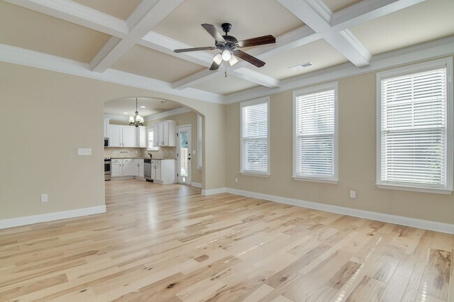 Building Photo - Updated Home in Heart of Evans