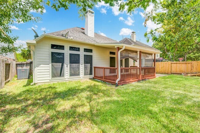Building Photo - 6106 Grand Glen Ct