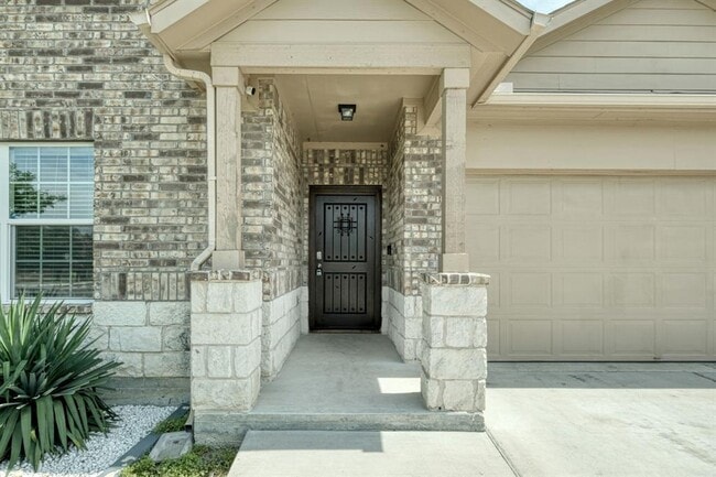 Building Photo - 3209 Ortman Dr