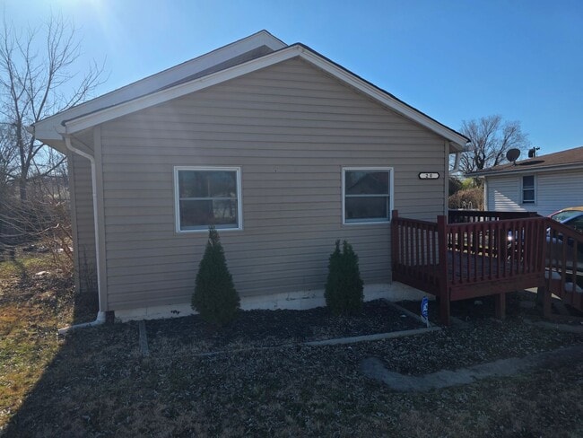 Building Photo - LIMITED TIME**NO APPLICATION FEE**1/2 OFF DEPOSIT**