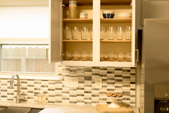 Building Photo - 29 Pinewood Forest Ct