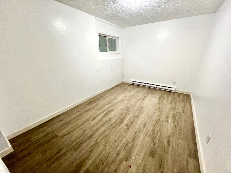 Building Photo - 1005 Bloyd St