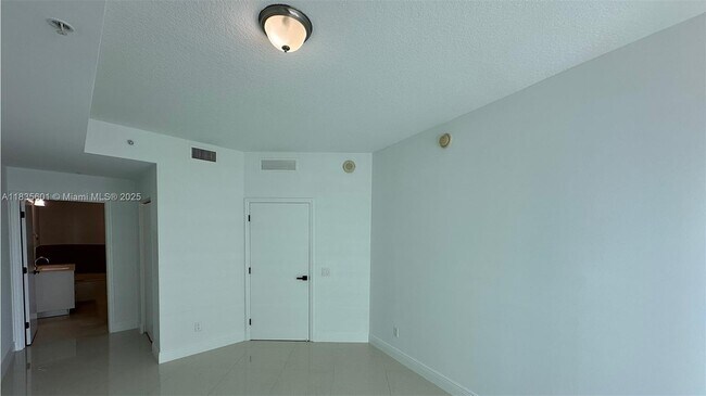 Building Photo - 60 SW 13th St