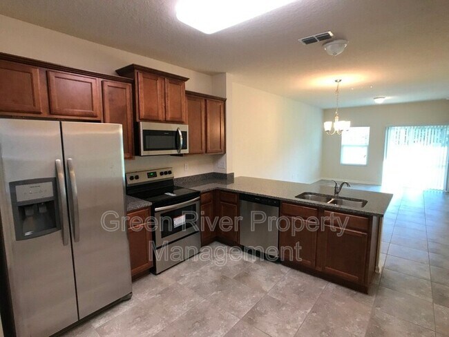 Building Photo - 617 Servia Dr