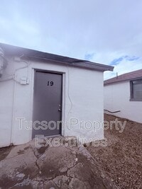 Building Photo - 234 E 32nd St