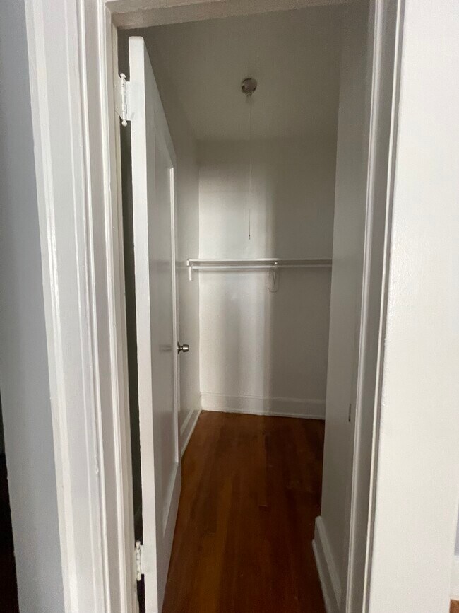 207 S Harrison St 23 - 220 S Harrison St