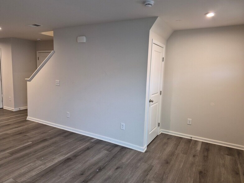 Building Photo - 417 Harmony Hill Trl