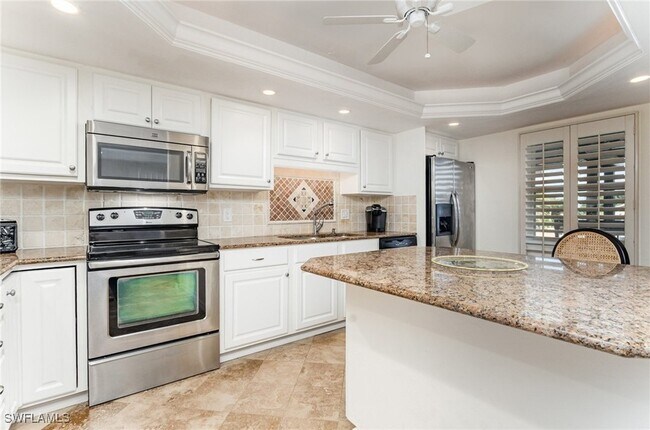 Building Photo - 1530 Imperial Golf Course Blvd