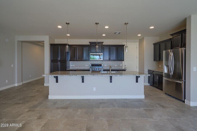 Building Photo - 5139 N 187th Ln