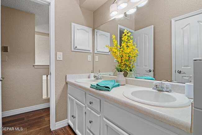 Building Photo - 1401 Copper Ridge Dr